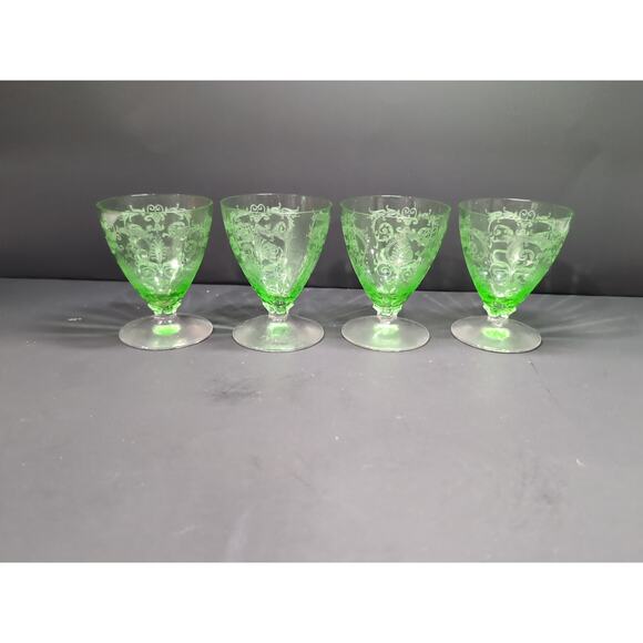 Fostoria Versailles Etched Footed Glasses, Cocktail Uranium Glasses, Set Of 4 - Picture 4 of 11